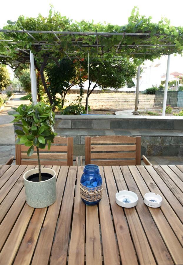 Kampos Family Garden Villa Batsi  Exterior photo